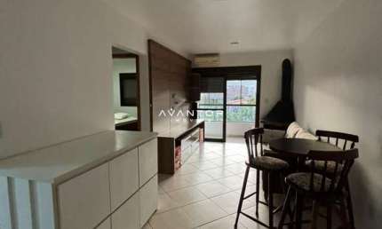 Apartamento em Camobi, 1 dormitório, 1 banheiro, 1 vaga, sacada, churrasqueira