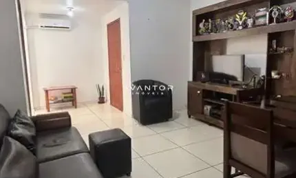 Apartamento de 2 dormitórios e 1 vaga, no Patronato em Santa Maria