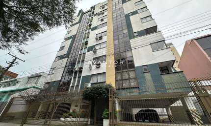 Apartamento Duplex, dois dormitórios, dois banheiros. Localização Central.