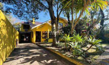Casa 4 dormitórios à venda Nossa Senhora do Perpétuo Socorro Santa Maria/RS