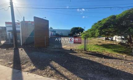 Ponto Comercial, BR 287, 351m² , Estacionamento , Bairro JK