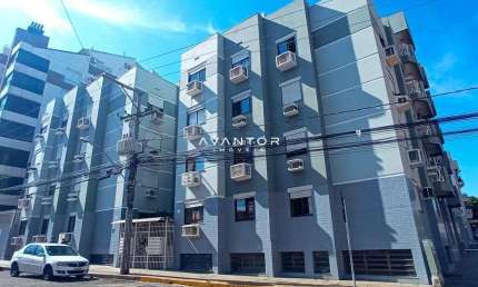 Apartamento Central De 2 Dormitórios, Sala De Estar, Banheiro Social, Cozinha, Á