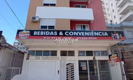 Apartamento no Centro De 1 Dormitório, Sala e Cozinha Conjugadas, Banheiro Socia