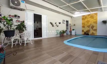 Casa com 3 quartos para alugar na Rua C, 03, Cerrito, Santa Maria
