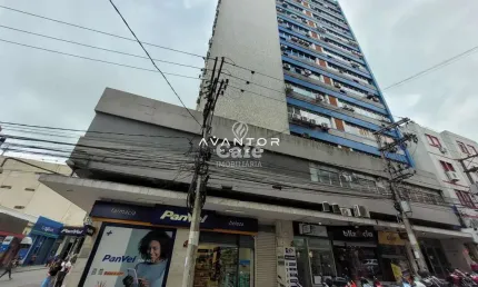 Sala comercial de 46m², no Edifício Rio Da Prata, no bairro Centro