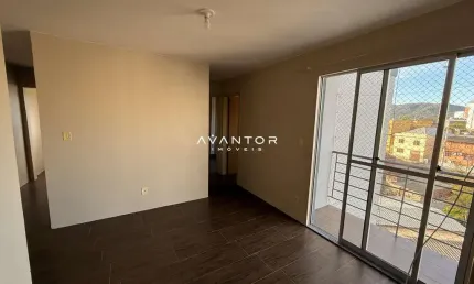 2 dormitórios, cozinha ,sala, banheiro social, sacada, garagem, semimobiliado