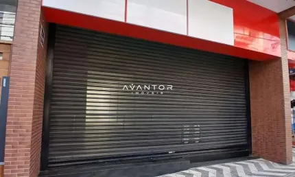 Loja comercial de 465 m² para locação no centro de santa maria.