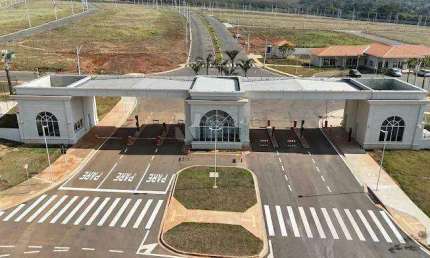 Terreno em condomínio à venda no bairro Jardim Cidade Universitária II