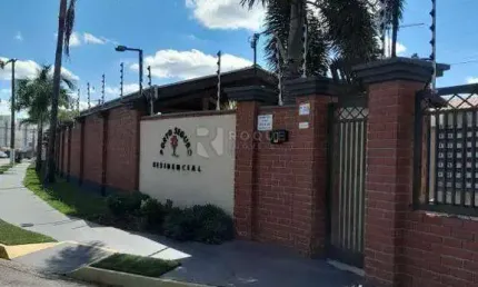Casa em Condomínio Fechado – 2 Dormitórios no Jardim Ouro Verde