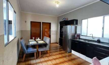 Casa Residencial à venda no bairro Jardim Gustavo Peccinini