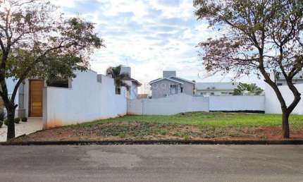 Terreno em condomínio à venda no bairro Parque Residencial Roland