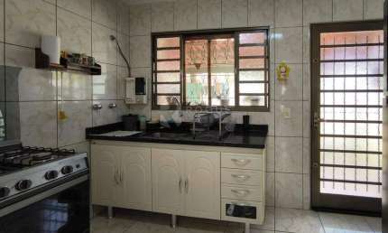 Casa com 3 quartos à venda na Vila Piza, Limeira 
