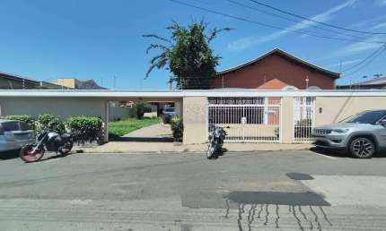 Casa com 3 quartos para alugar no Centro, Limeira 