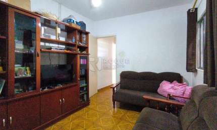 Casa térrea 3 dormitórios no Jardim São Luiz à venda em Limeira/SP. Estuda permutas com outros imóveis de menor ou maior valor.