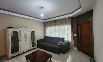 Casa em condomínio à venda no bairro Parque Residencial Roland 2