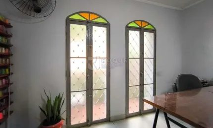 Casa com 4 quartos à venda na Vila Anita, Limeira 