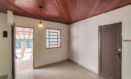 Casa Residencial à venda no bairro Conjunto Habitacional Santa Luzia