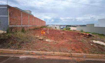 Terreno à venda no bairro Residencial Colinas do Engenho I