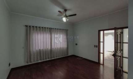 Casa Residencial à venda no bairro Jardim Nova Itália
