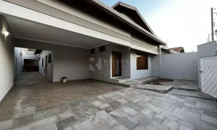 Casa Residencial à venda no bairro Jardim Maria Flora