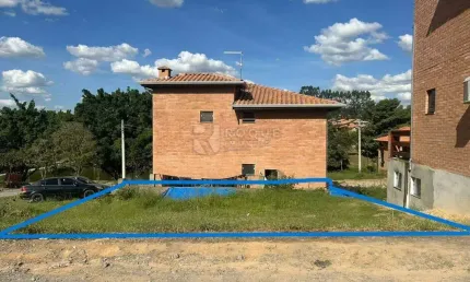 Terreno em condomínio à venda no bairro Bairro dos Pires