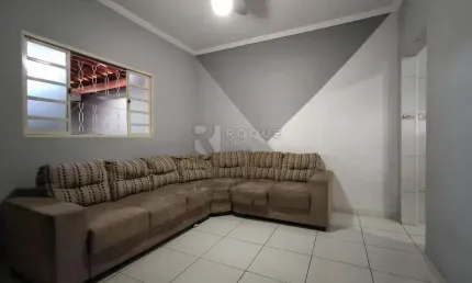 Casa Residencial à venda no bairro Jardim Residencial Guimarães