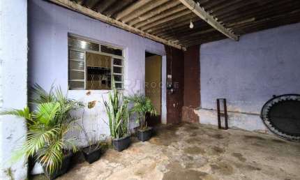 Casa residencial à venda – Duas moradias no mesmo terreno