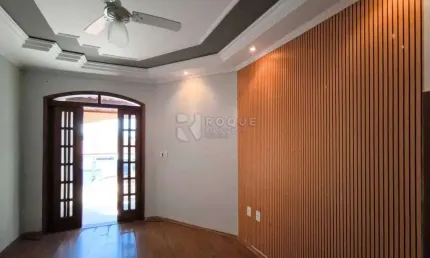 Sobrado residencial à venda, 4 quartos, 1 suíte, 2 vagas, Jd. São Lourenço