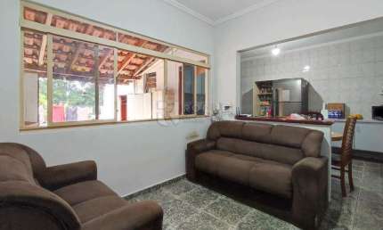 Casa residencial com 2 dormitórios à venda em Limeira.