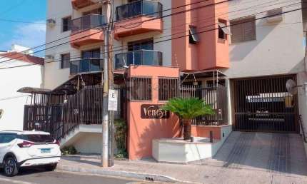 Apartamento com 3 quartos para alugar no Centro, Limeira 
