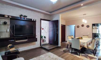 Casa com 3 quartos à venda na Vila Claudia, Limeira 