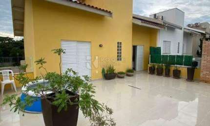 Casa em condomínio à venda no bairro Residencial Villa do Sol
