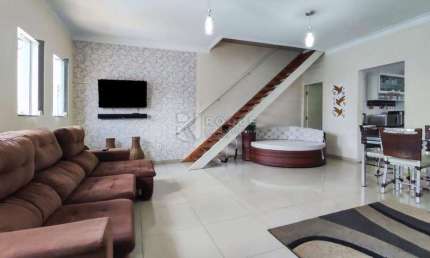 Casa assobrada com edícula assobradada - Bairro: Parque Pompeo - Limeira / SP