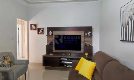 Excelente casa Jd. Ipanema à venda com 03 dorms com piscina aquecida ...