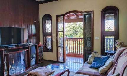 Casa Residencial à venda no bairro VILA DOS PINHEIROS