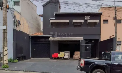 Sobrado Comercial à venda com Excelente Localização