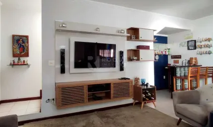 Casa Residencial à venda no bairro Jardim Mediterrâneo