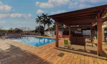 Casa em condomínio para aluguel no bairro Jardim do Lago