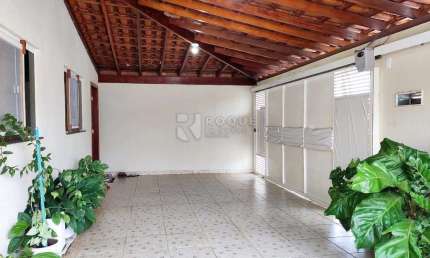 Casa Residencial à venda no bairro Jardim Campo Verde I