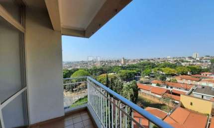 Apartamento com 3 dormitórios, sendo 1 suite, no centro por 440 mil