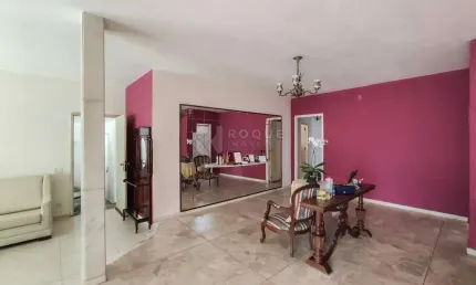 Casa residencial com excelente potencial comercial no Jardim Mercedes