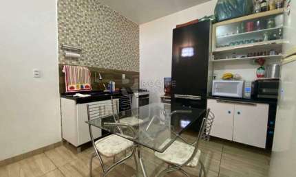 Casa Residencial com Duas Moradias – Ideal para Famílias ou Investimento