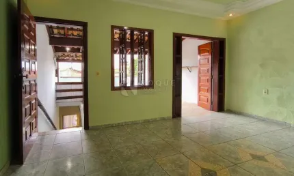Casa Residencial à venda no bairro Parque Residencial Aeroporto
