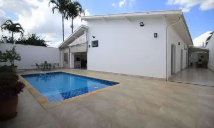 Casa em condomínio à venda no bairro Parque São Bento