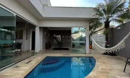 Linda casa térrea com 03 quartos e área gourmet completa, no condomínio Jardim dos Ipês, em Limeira