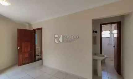 Casa Residencial à venda no bairro Jardim Residencial Roseira