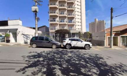 Apartamento com 3 quartos para alugar no Centro, Limeira 