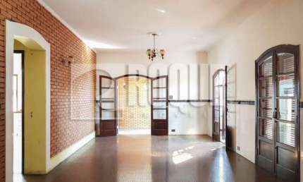 Casa com 8 quartos à venda na Vila Claudia, Limeira 