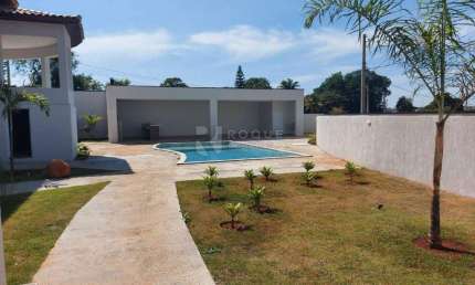 Casa em condomínio à venda no bairro Residencial Florisa