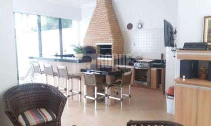 Casa em condomínio à venda no bairro Jardim Terras de Santa Elisa